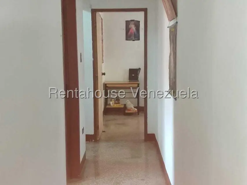 Apartamento (1 Nivel) en Venta en El Valle, Distrito Metropolitano - 12