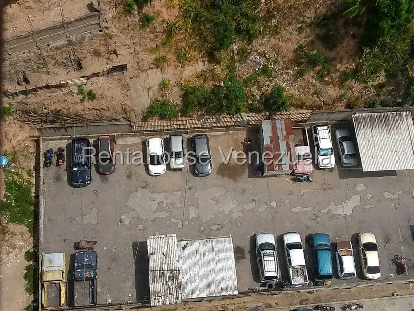 Apartamento (1 Nivel) en Venta en El Valle, Distrito Metropolitano - 16