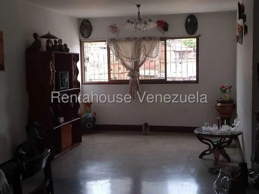 Apartamento (1 Nivel) en Venta en El Valle, Distrito Metropolitano - 6