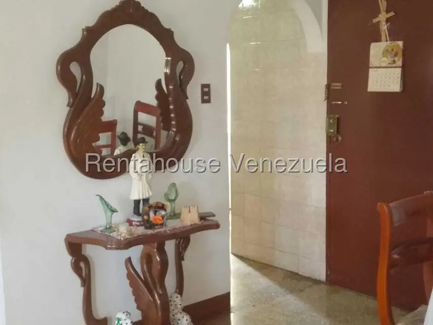 Apartamento (1 Nivel) en Venta en El Valle, Distrito Metropolitano - 7