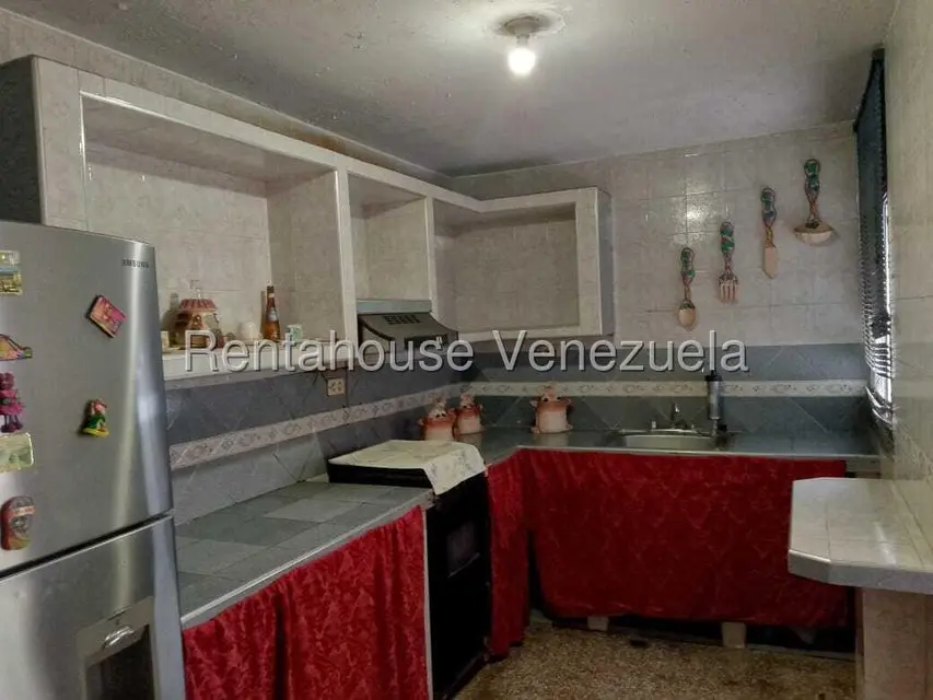 Apartamento (1 Nivel) en Venta en El Valle, Distrito Metropolitano - 8