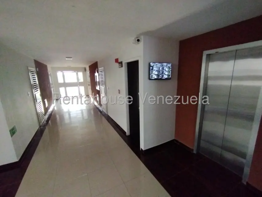 Apartamento (1 Nivel) en Alquiler en Ciudad Roca, Lara - 2
