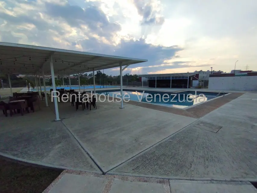 Apartamento (1 Nivel) en Alquiler en Ciudad Roca, Lara - 12