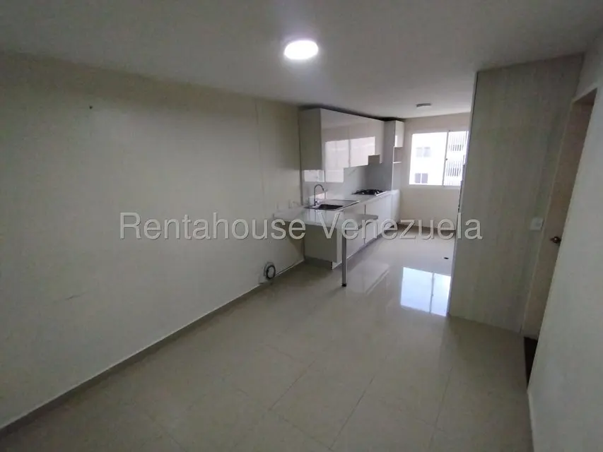 Apartamento (1 Nivel) en Alquiler en Ciudad Roca, Lara - 4