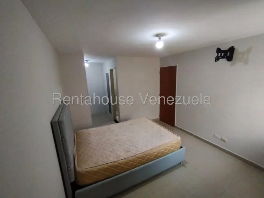 Apartamento (1 Nivel) en Alquiler en Ciudad Roca, Lara - 8