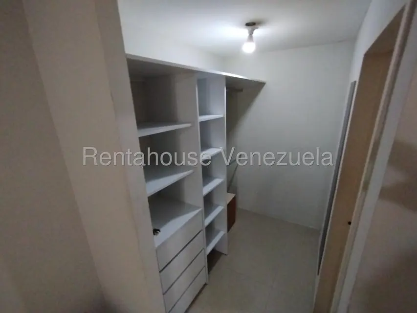 Apartamento (1 Nivel) en Alquiler en Ciudad Roca, Lara - 9