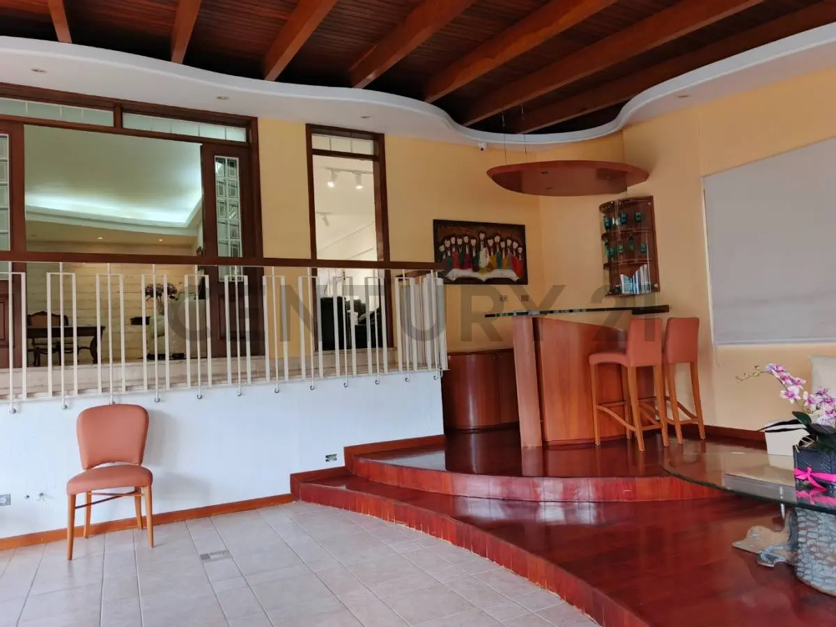 URB. EL MARQUES, CASA - QUINTA VENTA , CARACAS edo. MIRANDA - 12