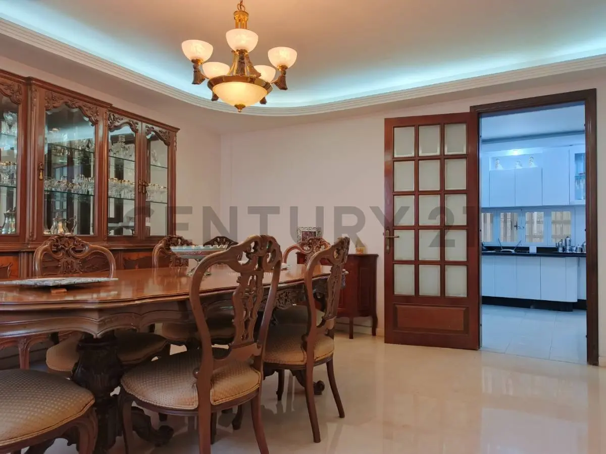 URB. EL MARQUES, CASA - QUINTA VENTA , CARACAS edo. MIRANDA - 4