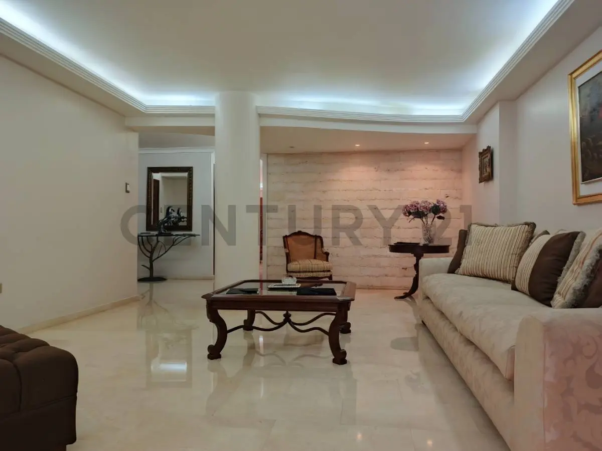 URB. EL MARQUES, CASA - QUINTA VENTA , CARACAS edo. MIRANDA - 6