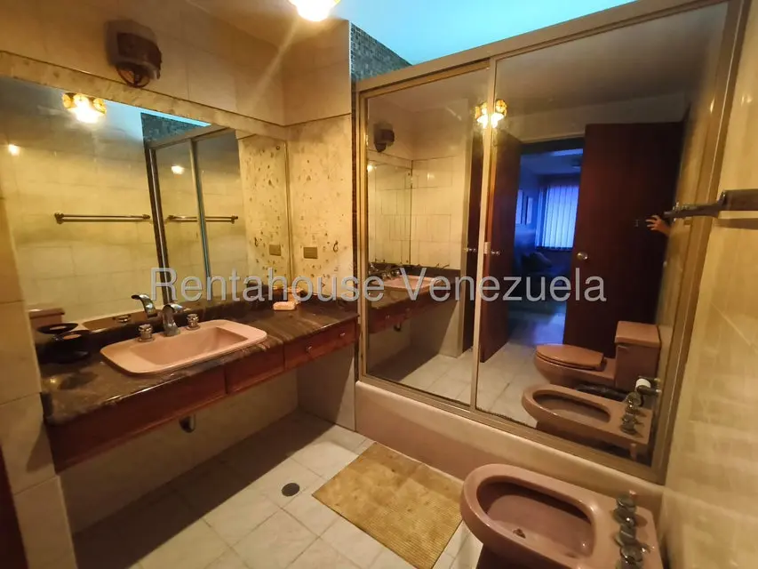 Apartamento (1 Nivel) en Venta en El Bosque, Distrito Metropolitano - 26