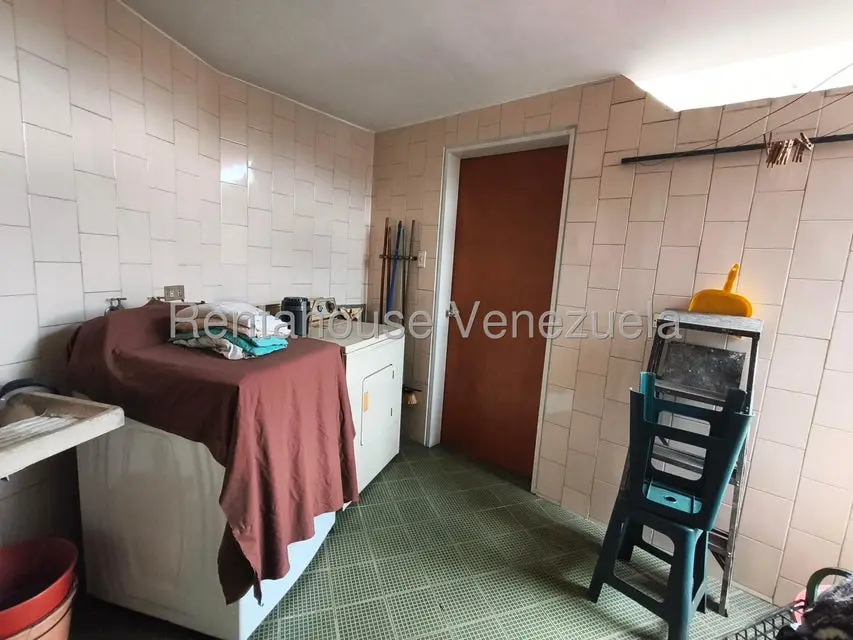 Apartamento (1 Nivel) en Venta en El Bosque, Distrito Metropolitano - 37