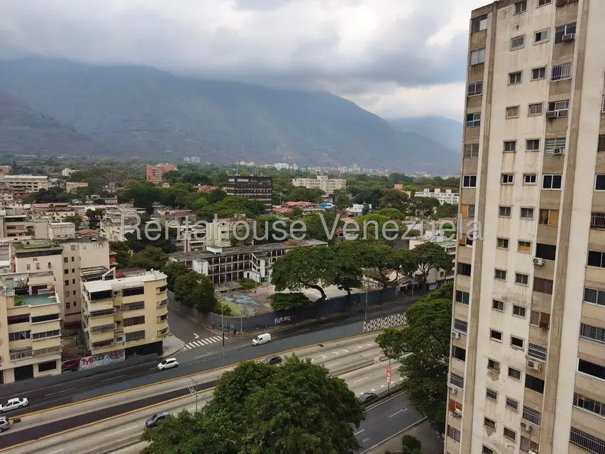 Apartamento (1 Nivel) en Venta en El Bosque, Distrito Metropolitano - 42