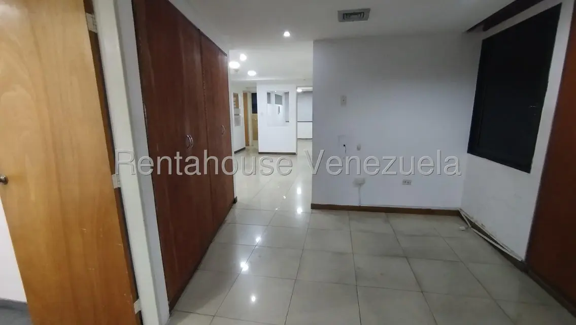 Comercial (Oficina) en Alquiler en Chacao, Distrito Metropolitano - 11