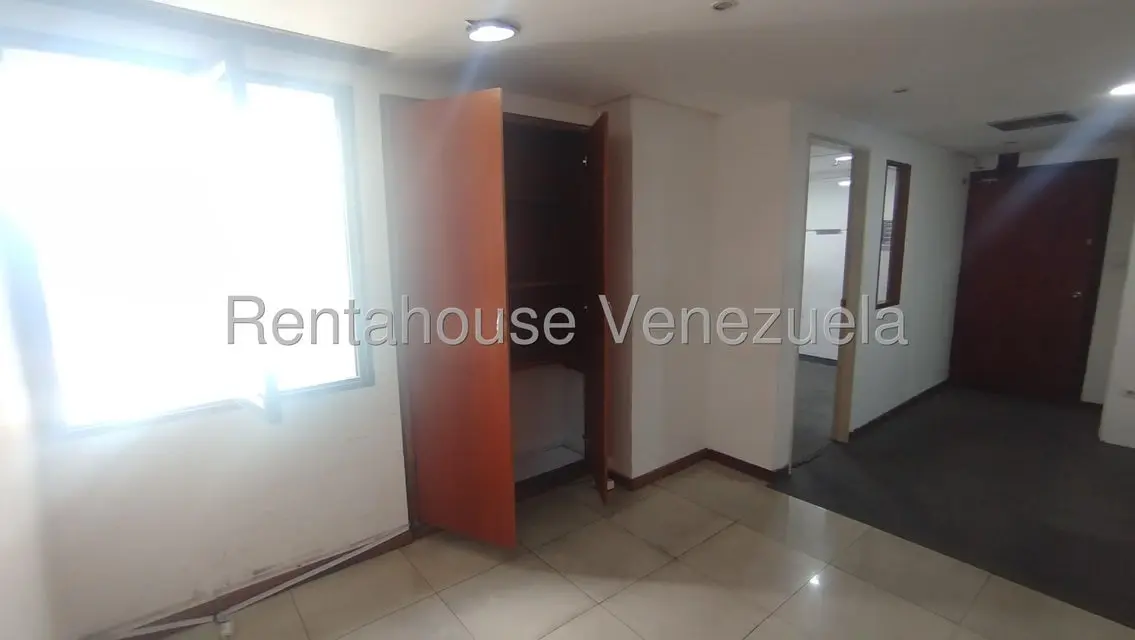 Comercial (Oficina) en Alquiler en Chacao, Distrito Metropolitano - 10