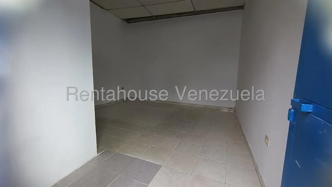 Comercial (Local Comercial) en Alquiler en Zona Oeste, Lara - 11