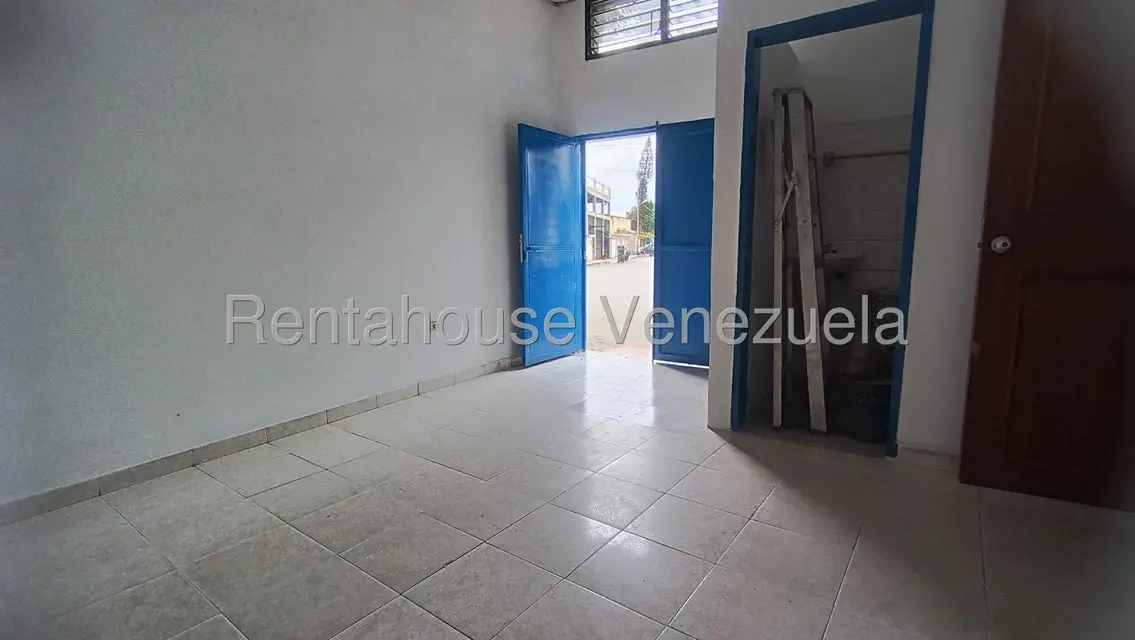 Comercial (Local Comercial) en Alquiler en Zona Oeste, Lara - 12