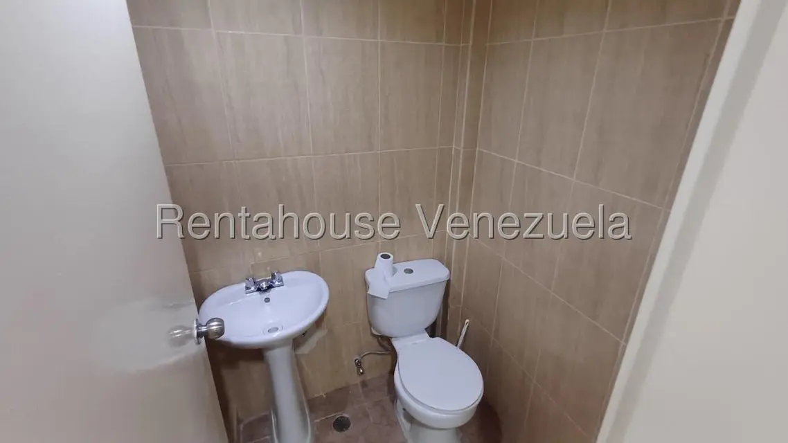 Comercial (Local Comercial) en Alquiler en Zona Centro, Aragua - 11