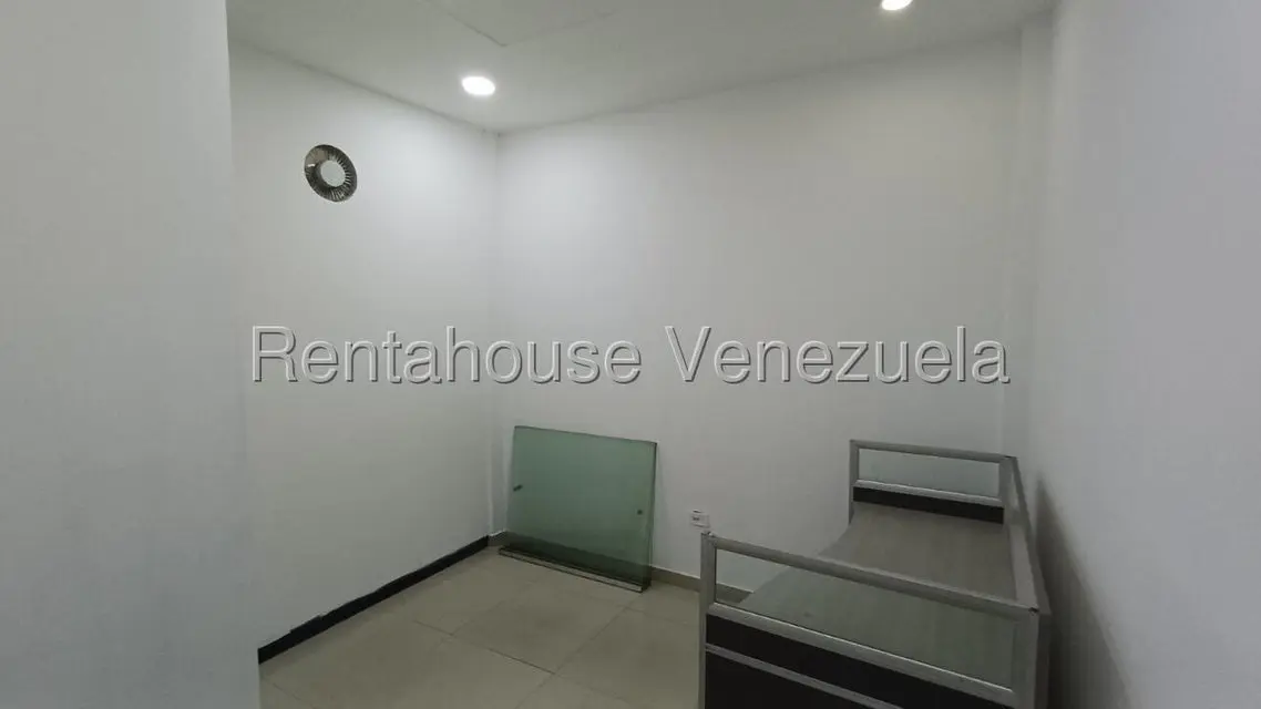Comercial (Local Comercial) en Alquiler en Zona Centro, Aragua - 17