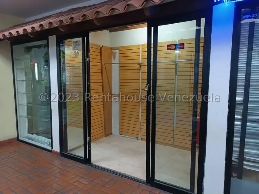 Comercial (Local Comercial) en Alquiler en Centro, Distrito Metropolitano - 2