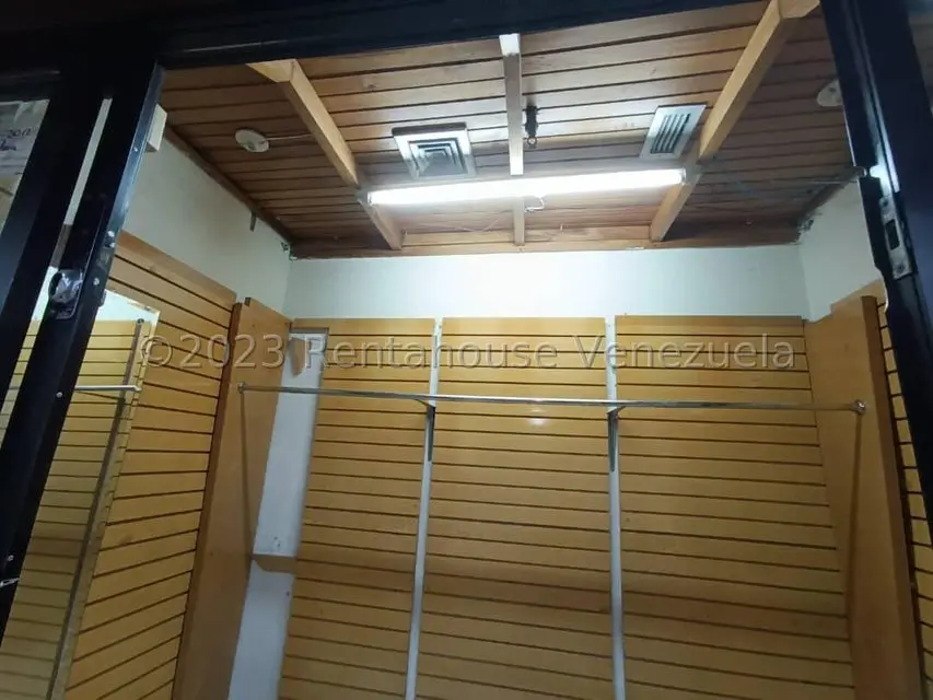 Comercial (Local Comercial) en Alquiler en Centro, Distrito Metropolitano - 5