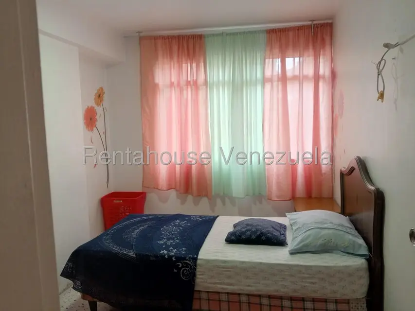 Apartamento (1 Nivel) en Venta en El Marques, Distrito Metropolitano - 11