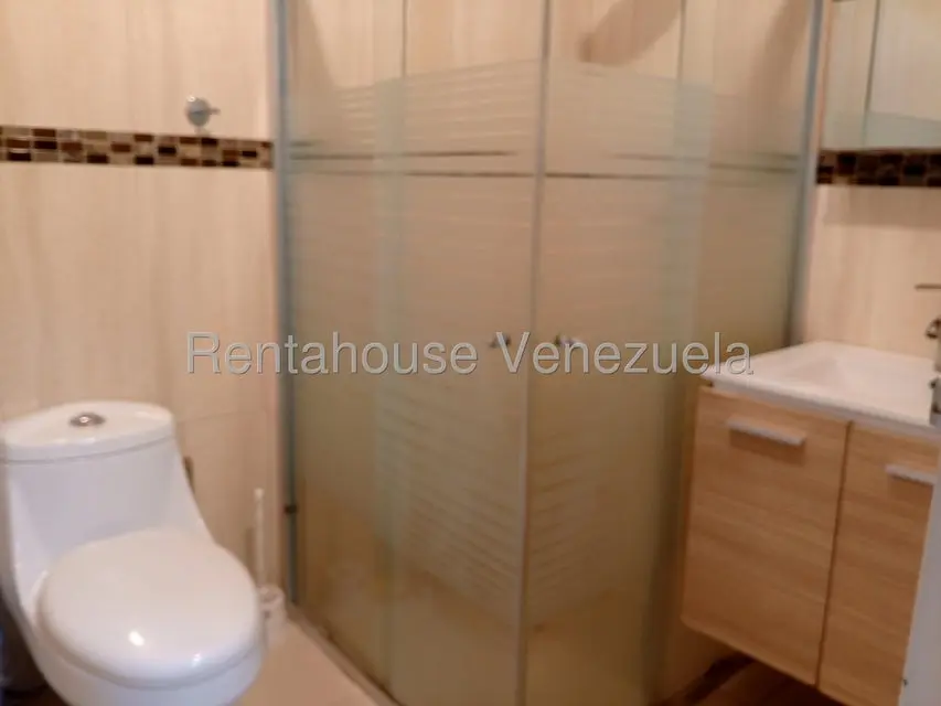 Apartamento (1 Nivel) en Venta en El Marques, Distrito Metropolitano - 12