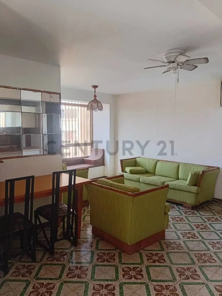 Apto. en Venta, Tanaguarenas, La Guaira con Piscina a pasos de Playa Escondida. - 15