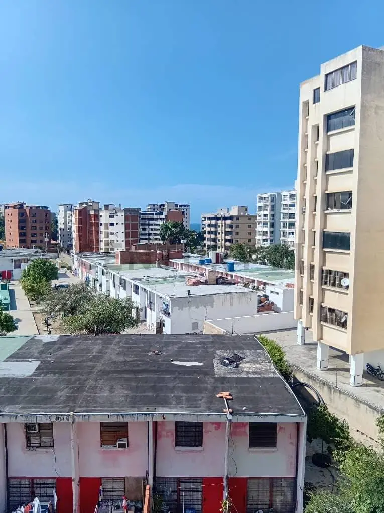 Apto. en Venta, Tanaguarenas, La Guaira con Piscina a pasos de Playa Escondida. - 25