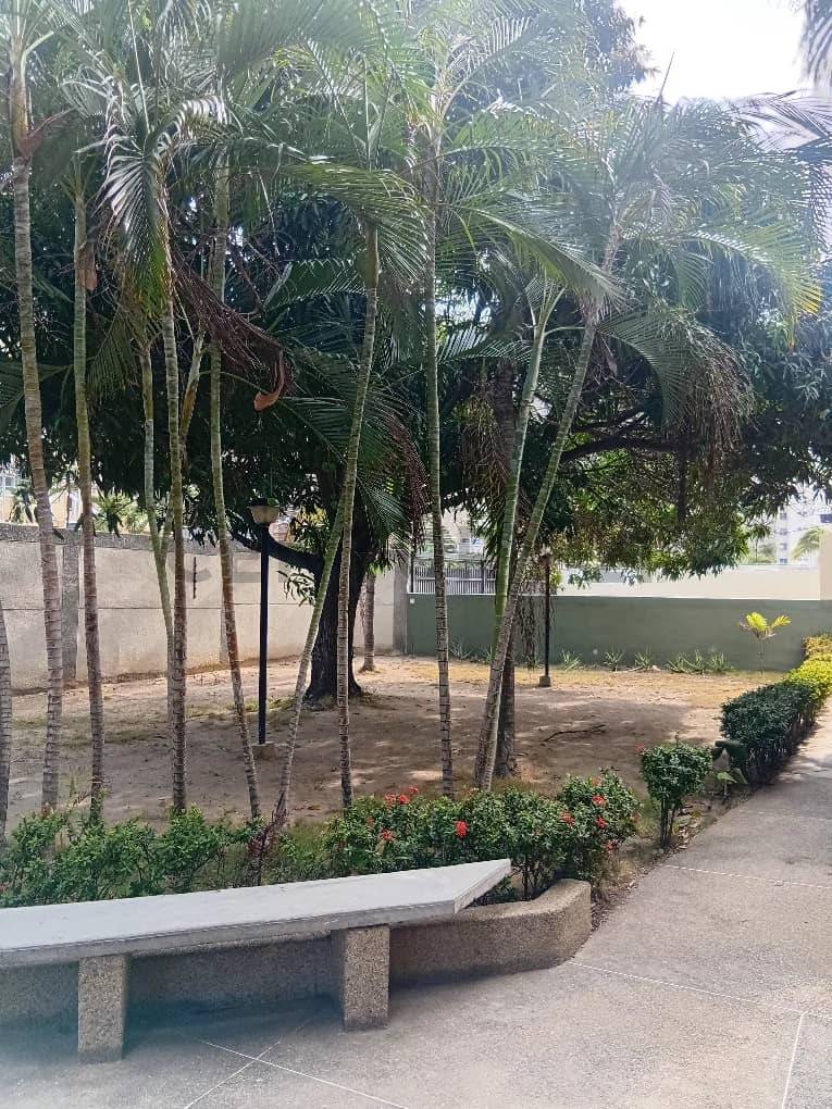 Apto. en Venta, Tanaguarenas, La Guaira con Piscina a pasos de Playa Escondida. - 26