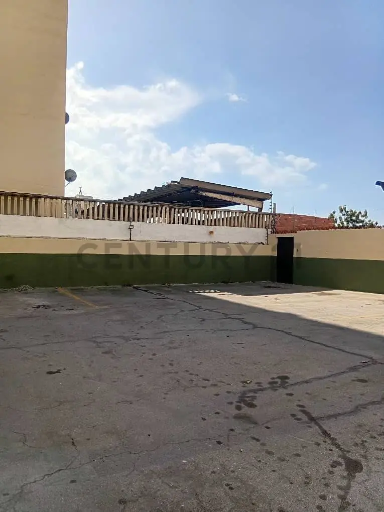 Apto. en Venta, Tanaguarenas, La Guaira con Piscina a pasos de Playa Escondida. - 4