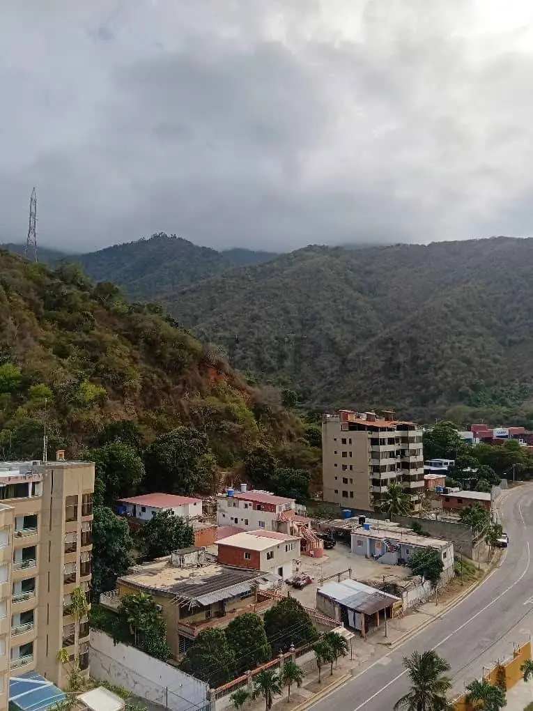 Apto. en Venta, Tanaguarenas, La Guaira con Piscina a pasos de Playa Escondida. - 32