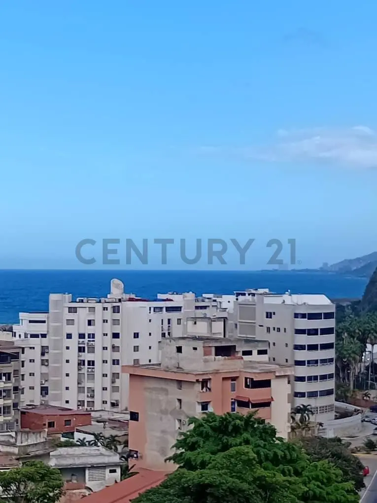 Apto. en Venta, Tanaguarenas, La Guaira con Piscina a pasos de Playa Escondida. - 34