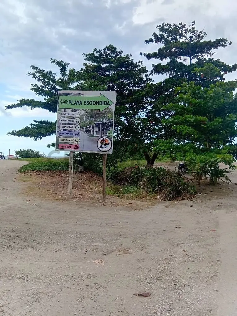 Apto. en Venta, Tanaguarenas, La Guaira con Piscina a pasos de Playa Escondida. - 36