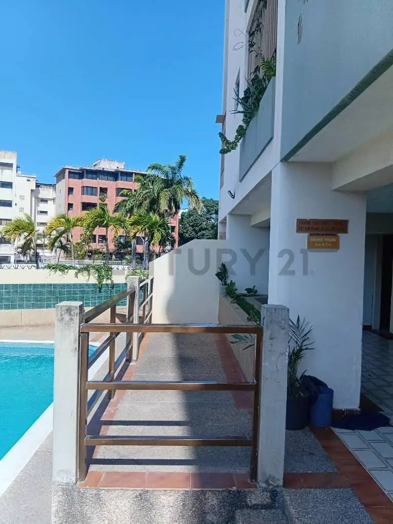 Apto. en Venta, Tanaguarenas, La Guaira con Piscina a pasos de Playa Escondida. - 5