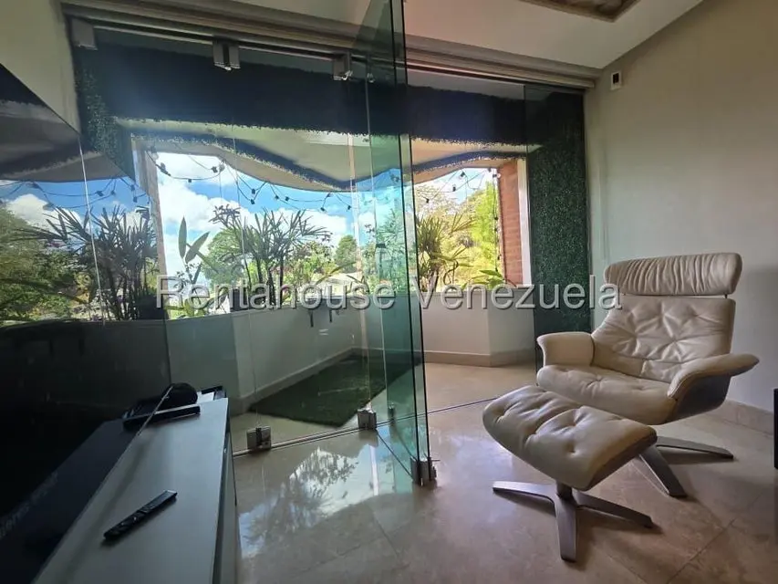 Apartamento (1 Nivel) en Alquiler en El Cigarral, Distrito Metropolitano - 9