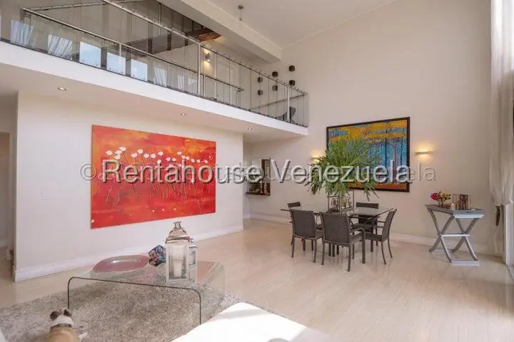 Townhouse (Multiples Niveles) en Venta en Los Naranjos del Cafetal, Distrito Metropolitano - 14