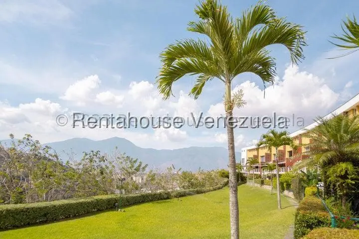 Townhouse (Multiples Niveles) en Venta en Los Naranjos del Cafetal, Distrito Metropolitano - 22