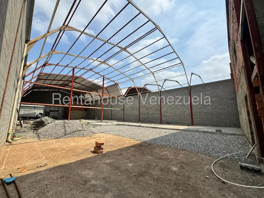 Comercial (Galpon - Deposito) en Venta en Zona Industrial 2, Lara - 11