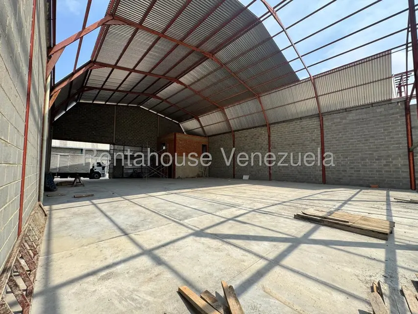 Comercial (Galpon - Deposito) en Venta en Zona Industrial 2, Lara - 4
