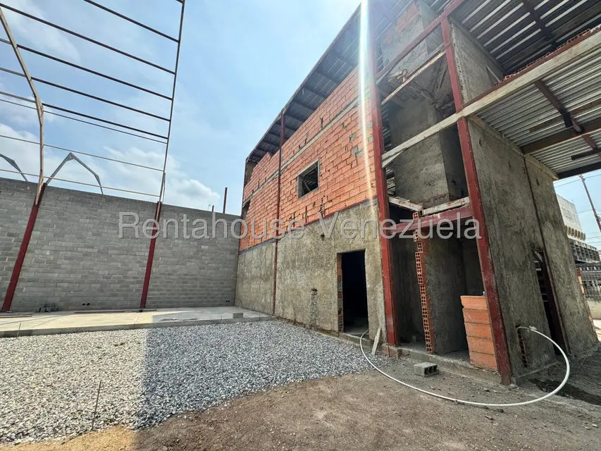 Comercial (Galpon - Deposito) en Venta en Zona Industrial 2, Lara - 9