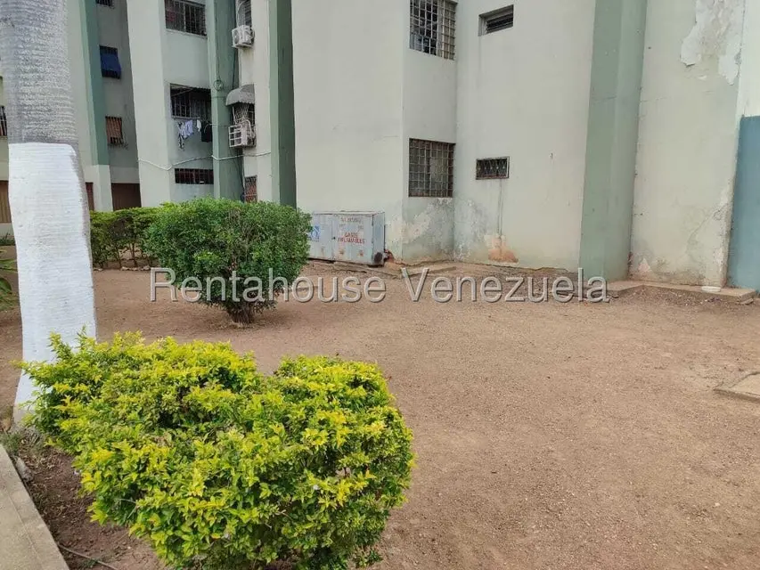 Apartamento (1 Nivel) en Venta en Zona Oeste, Lara - 28