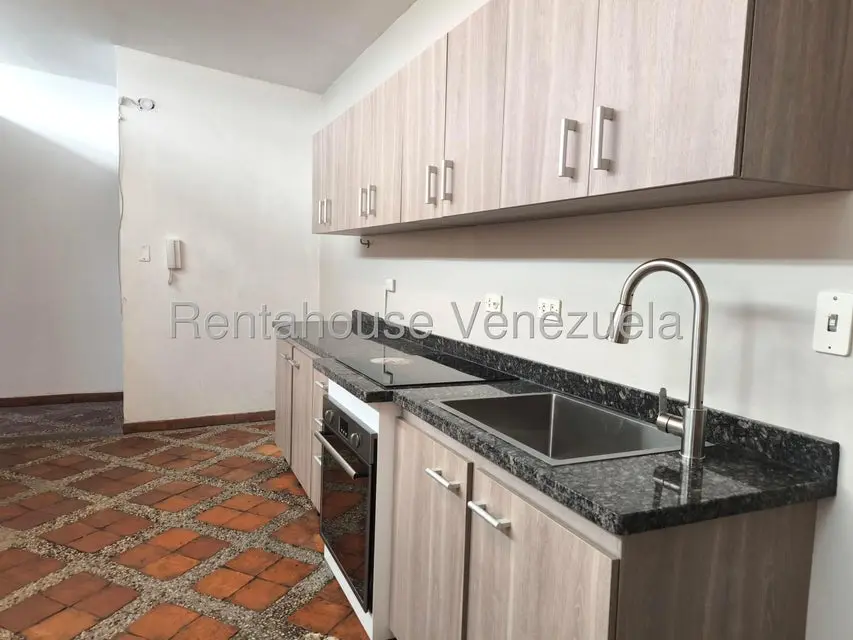 Anexo (1 Nivel) en Alquiler en San Roman, Distrito Metropolitano - 11