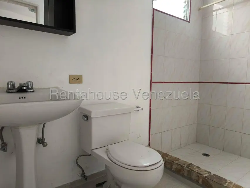 Anexo (1 Nivel) en Alquiler en San Roman, Distrito Metropolitano - 14