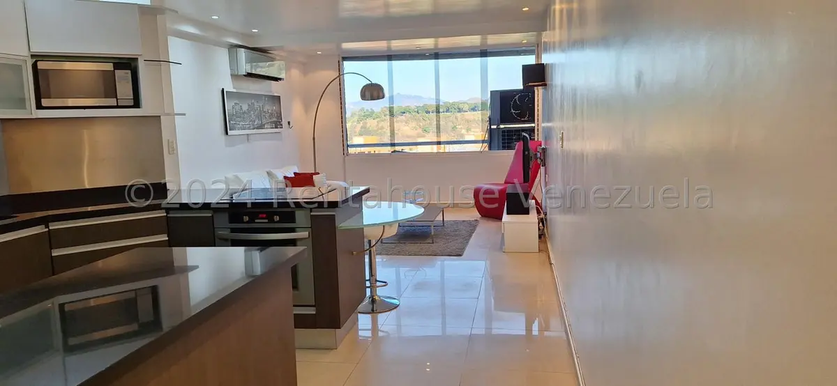 Apartamento (1 Nivel) en Alquiler en Lomas del Sol, Distrito Metropolitano - 6