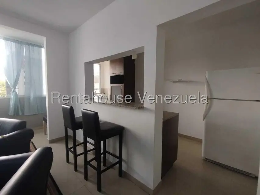Apartamento (1 Nivel) en Alquiler en Colinas de Bello Monte, Distrito Metropolitano - 11