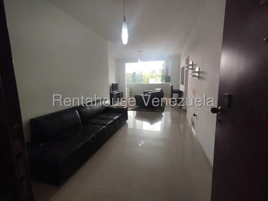 Apartamento (1 Nivel) en Alquiler en Colinas de Bello Monte, Distrito Metropolitano - 3