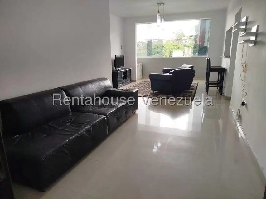 Apartamento (1 Nivel) en Alquiler en Colinas de Bello Monte, Distrito Metropolitano - 4