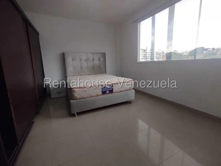 Apartamento (1 Nivel) en Alquiler en Colinas de Bello Monte, Distrito Metropolitano - 9