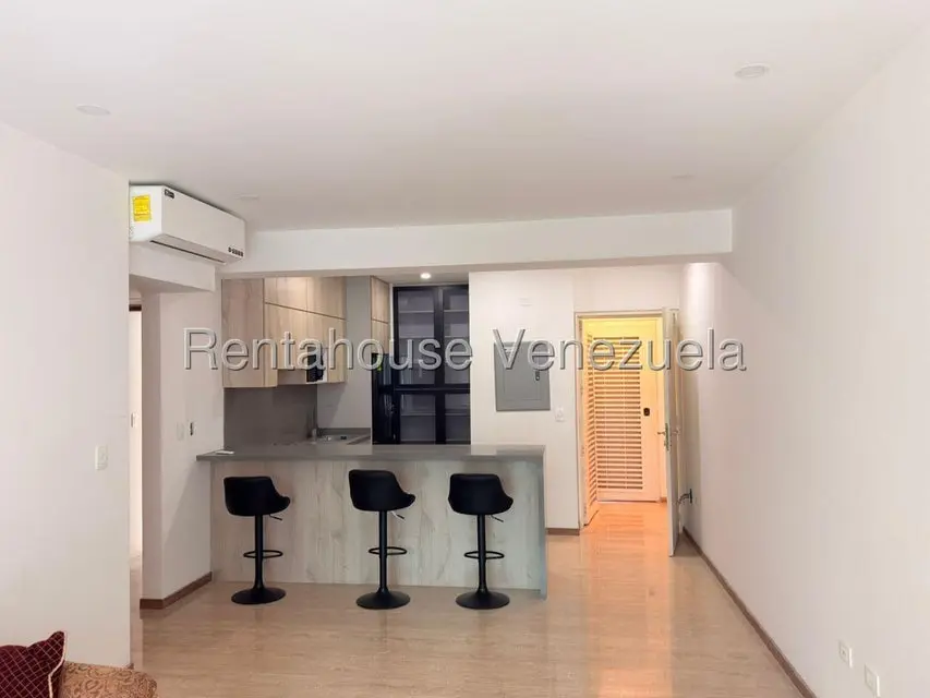 Apartamento (1 Nivel) en Alquiler en Campo Alegre, Distrito Metropolitano - 15