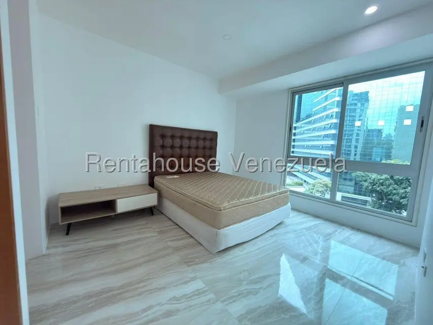 Apartamento (1 Nivel) en Alquiler en Campo Alegre, Distrito Metropolitano - 19